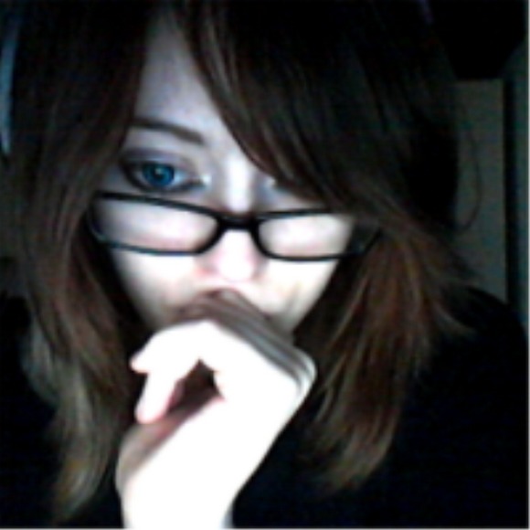 Meet your Posher, Sarah - Picture 1 of 1